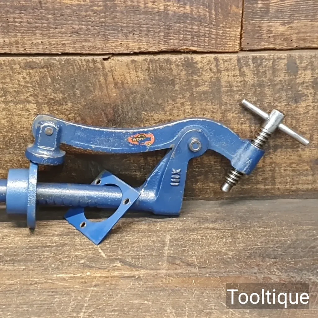 Vintage Pre-1965 Woden England No: X111 Holdfast Complete Bench Clamp
